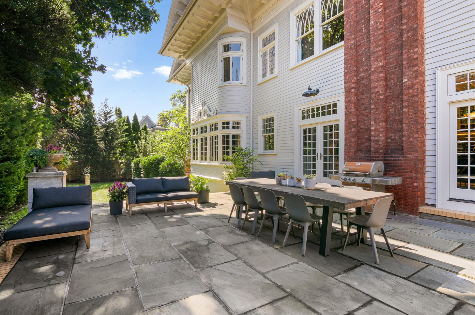 1305 Albemarle Road Brooklyn, NY 11226 - Photo 13 of 38 a view of a patio with a table and chairs