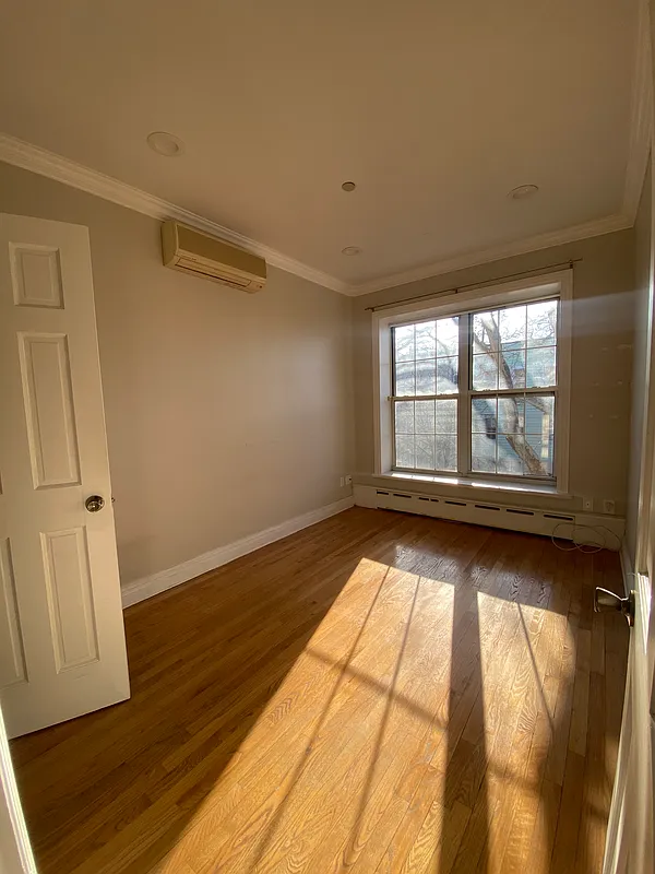 198 Monitor Street, Unit 2A Brooklyn, NY 11222 - Photo 5 of 15 Gallery Image 5