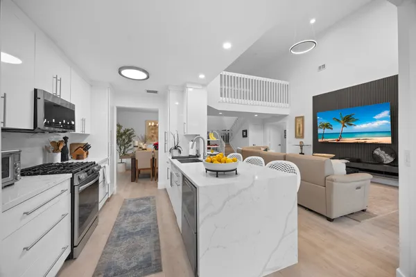 $1,190,000 | 21020 Cottonwood Drive, Boca Raton, FL 33428