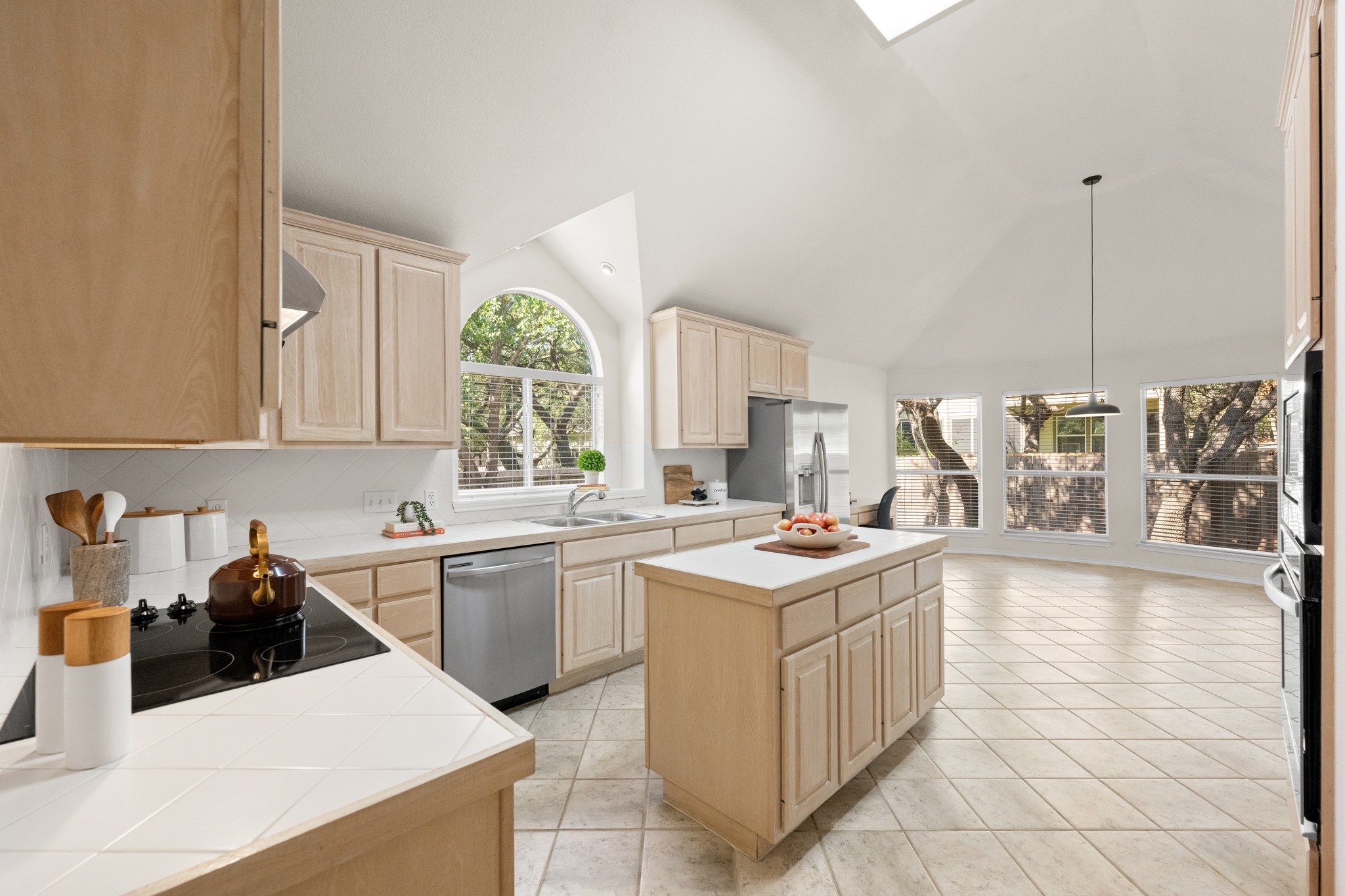 3600 Normandy Ridge Lane Austin, TX 78738 - Photo 11 of 73 Gallery Image 11