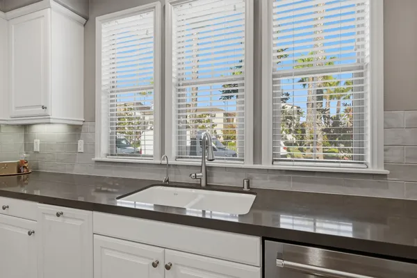 $1,379,000 | 21445 Hayley Lane, Huntington Beach, CA 92646