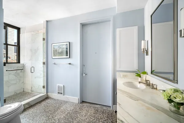 $2,495,000 | 130 West 30th Street, Unit 16A | Chelsea
