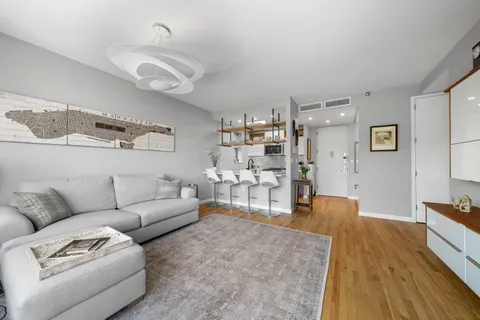 $1,195,000 | 5 West 127th Street, Unit PHB | Central Harlem
