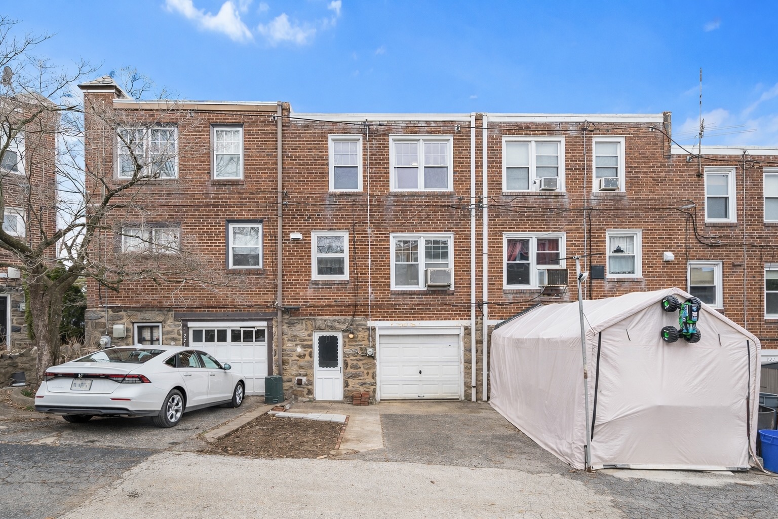 223 St Laurence Road Upper Darby, PA 19082 - Photo 25 of 28