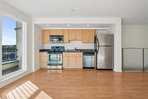 $498,000 | 485 West MacArthur Boulevard, Unit 407, Oakland, CA 94609