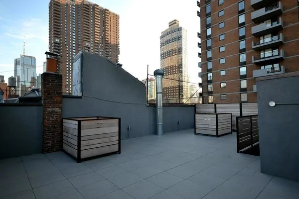 $4,850 | 459 West 43rd Street, Unit 4B | Hell's Kitchen