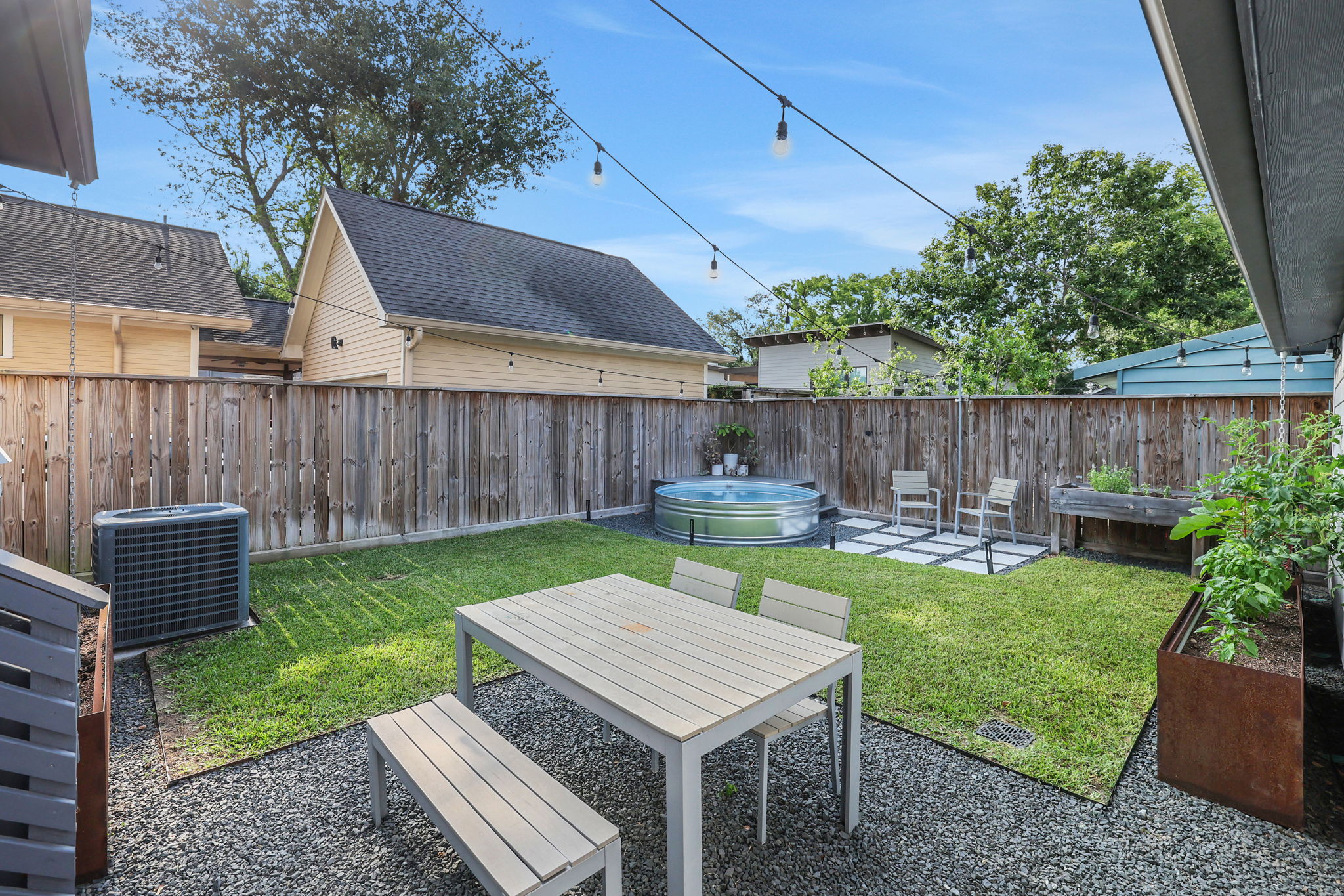 914 Robbie Street Houston, TX 77009 - Photo 13 of 78