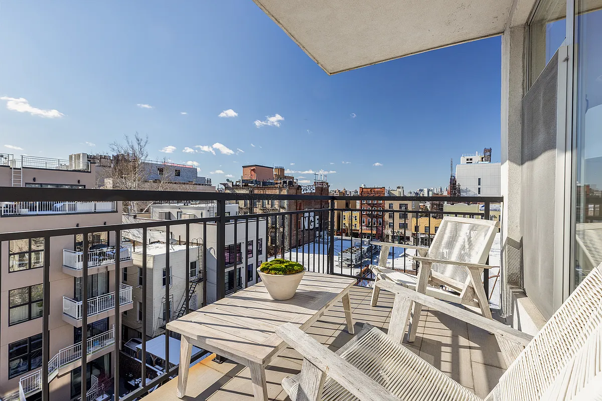764 Metropolitan Avenue, Unit 4A Brooklyn, NY 11211 - Photo 6 of 8