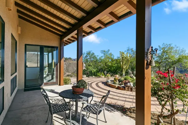$2,395,000 | 8400 Mipolomol Road, Malibu, CA 90265