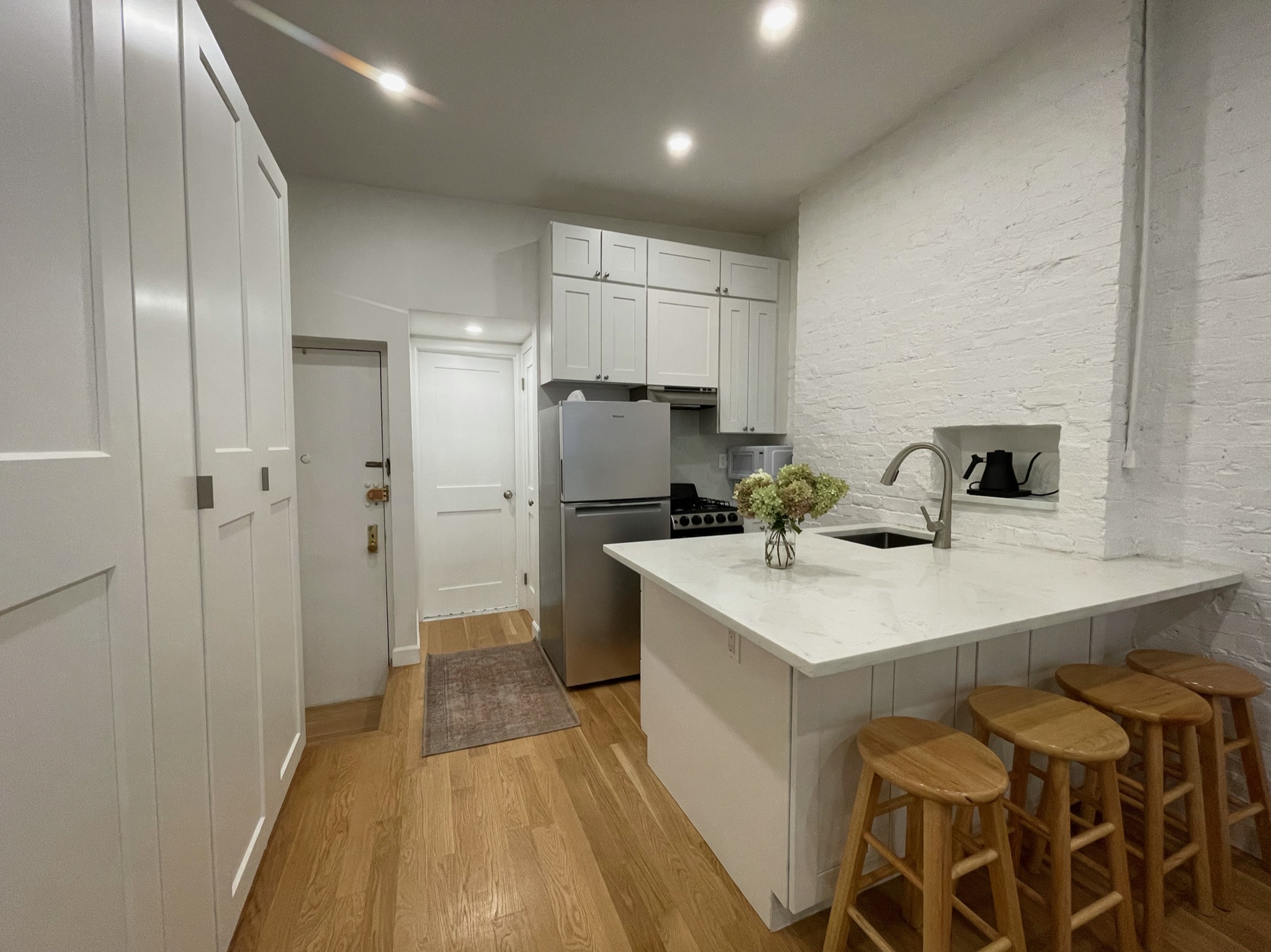 147 Sullivan Street, Unit 2C Manhattan, NY 10012 - Photo 2 of 6