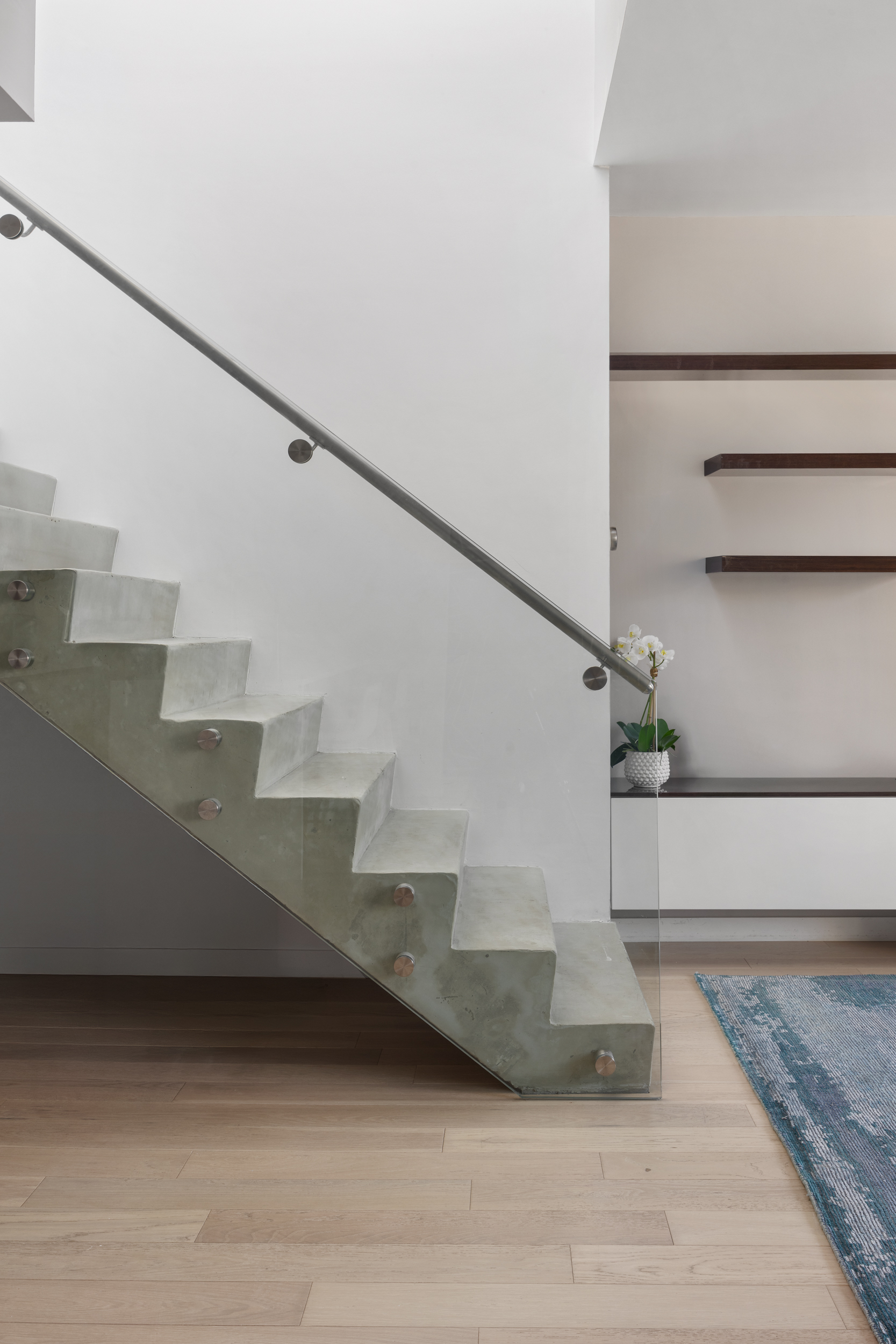 540 West 49th Street, Unit PH1N Manhattan, NY 10019 - Photo 7 of 18 a view of entryway and hall