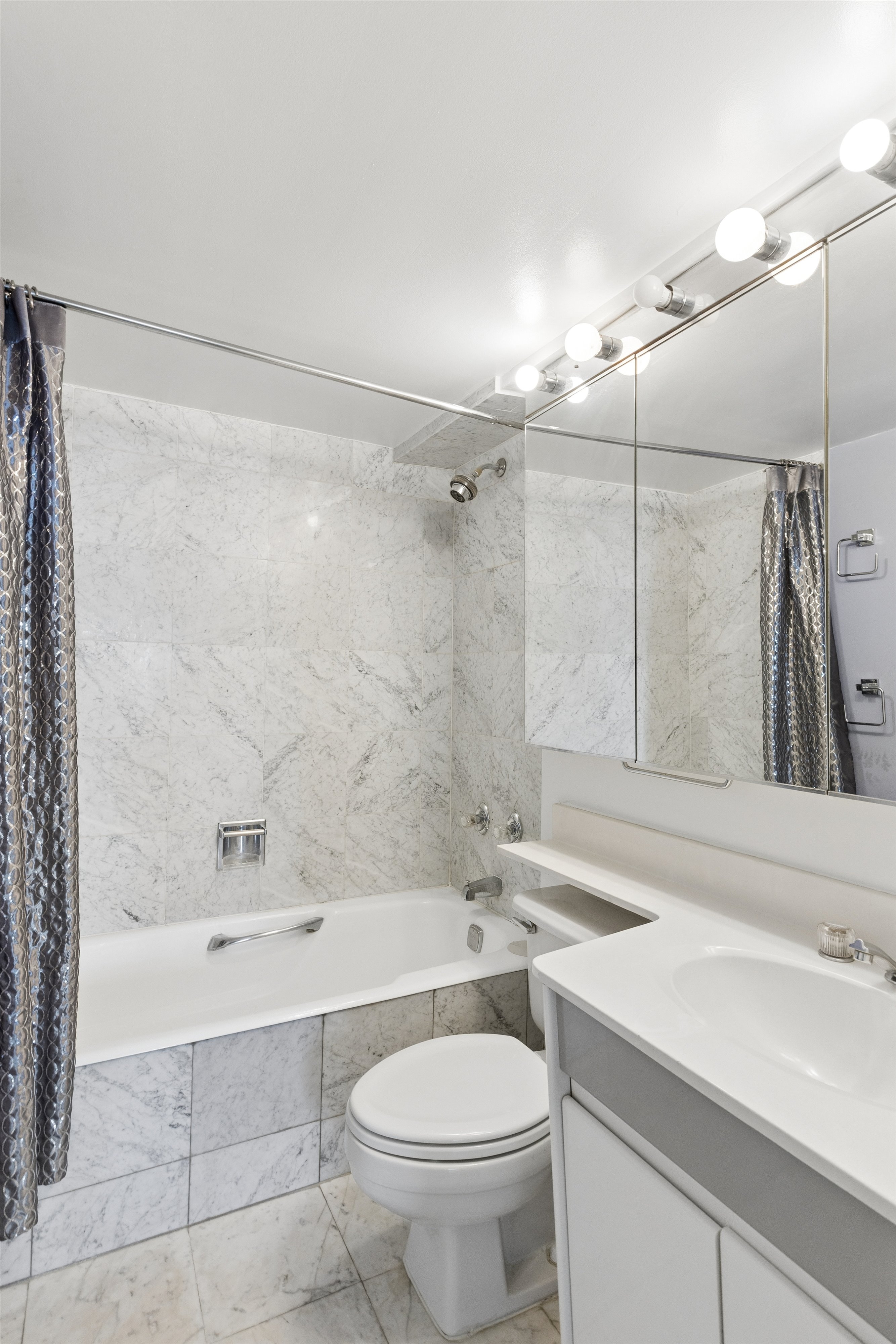 200 Rector Place, Unit 37N Manhattan, NY 10280 - Photo 10 of 14