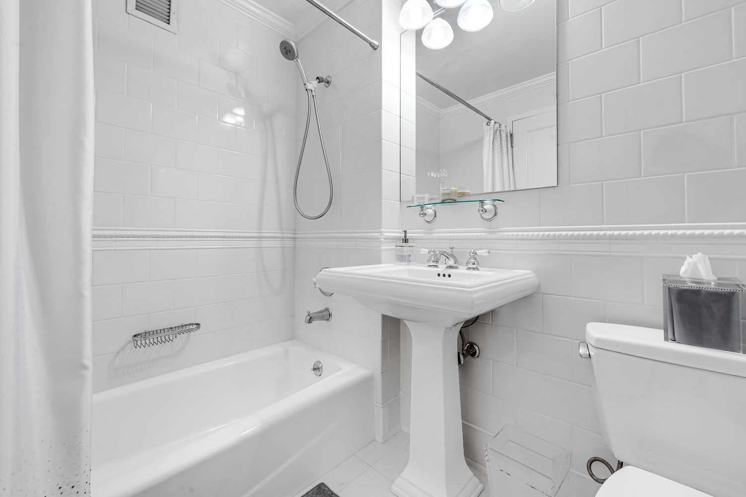 404 East 76th Street, Unit 7F Manhattan, NY 10021 - Photo 7 of 8