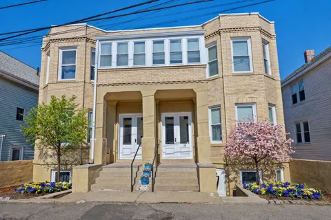 $739,000 | 18 School Lane, Unit 1, Watertown, MA 02472