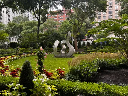 $845,000 | 200 East 66th Street, Unit A404 | Lenox Hill