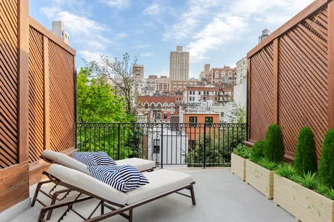 $7,900,000 | 128 East 92nd Street | Upper East Side