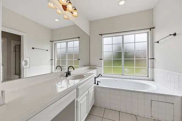 $635,000 | 3216 Lakeway Boulevard, Austin, TX 78734