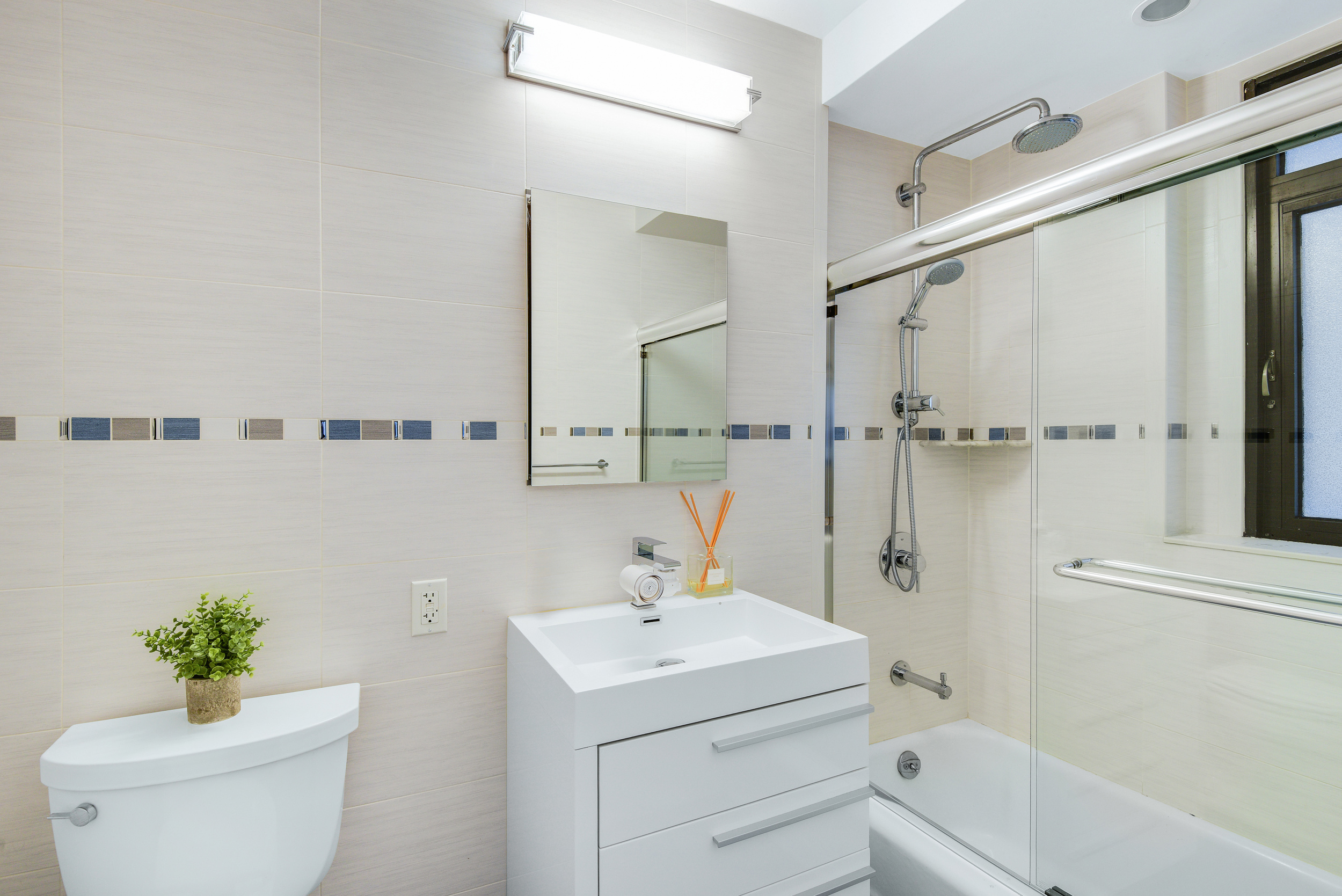 16 West 16th Street, Unit 6FN Manhattan, NY 10011 - Photo 6 of 10