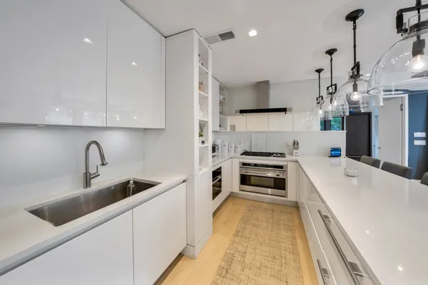 $3,295,000 | 67 Park Avenue, Unit 2BC | Murray Hill