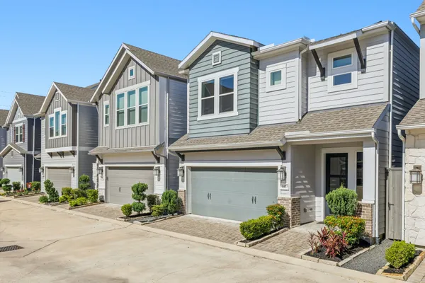 $3,999 | 1423 Biondo Way, Houston, TX 77008