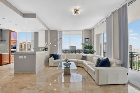 $2,100,000 | 550 Okeechobee Boulevard, Unit LPH23, West Palm Beach, FL 33401