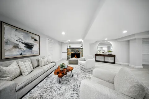 $1,199,000 | 4505 Park Road, Alexandria, VA 22312