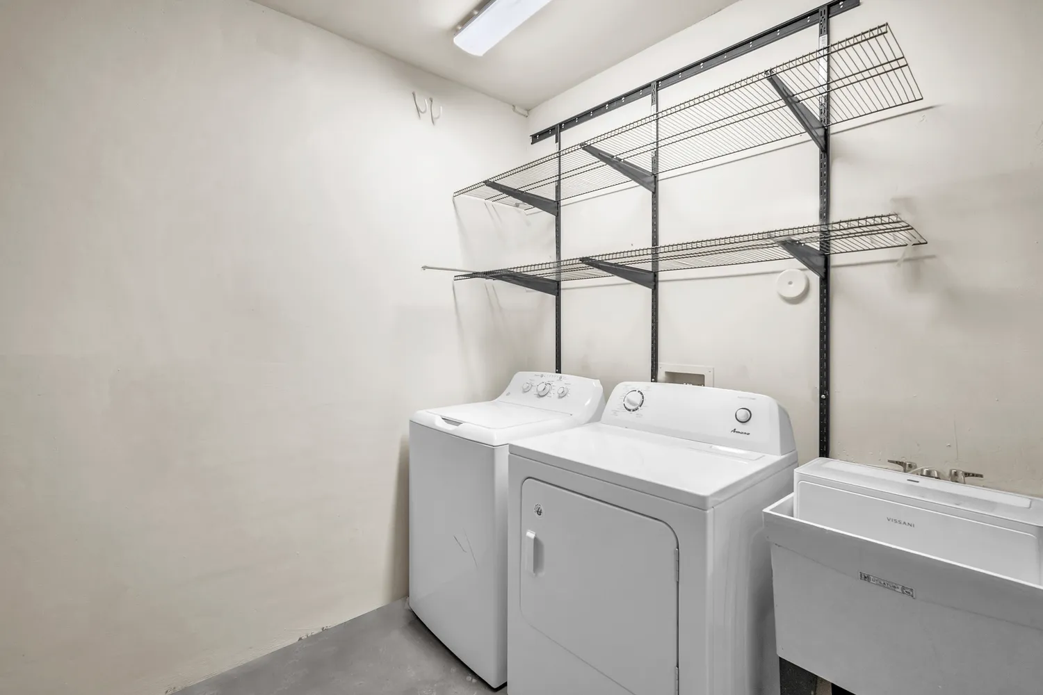 $350,000 | 3405 Emerald Oaks Drive, Unit 207, Hollywood, FL 33021