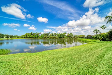 $949,000 | 826 Honeyflower Loop, Bradenton, FL 34212