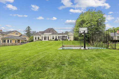 $2,475,000 | 11736 Gainsborough Road, Potomac, MD 20854