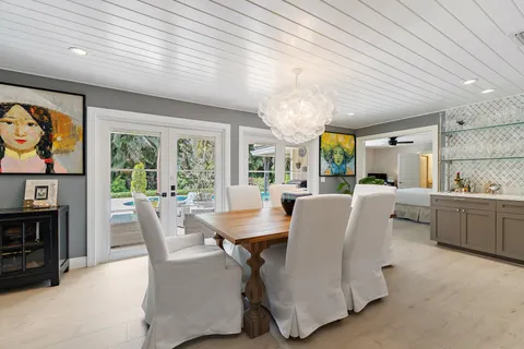 $1,200,000 | 10 Bentwood Road, Palm Beach Gardens, FL 33418