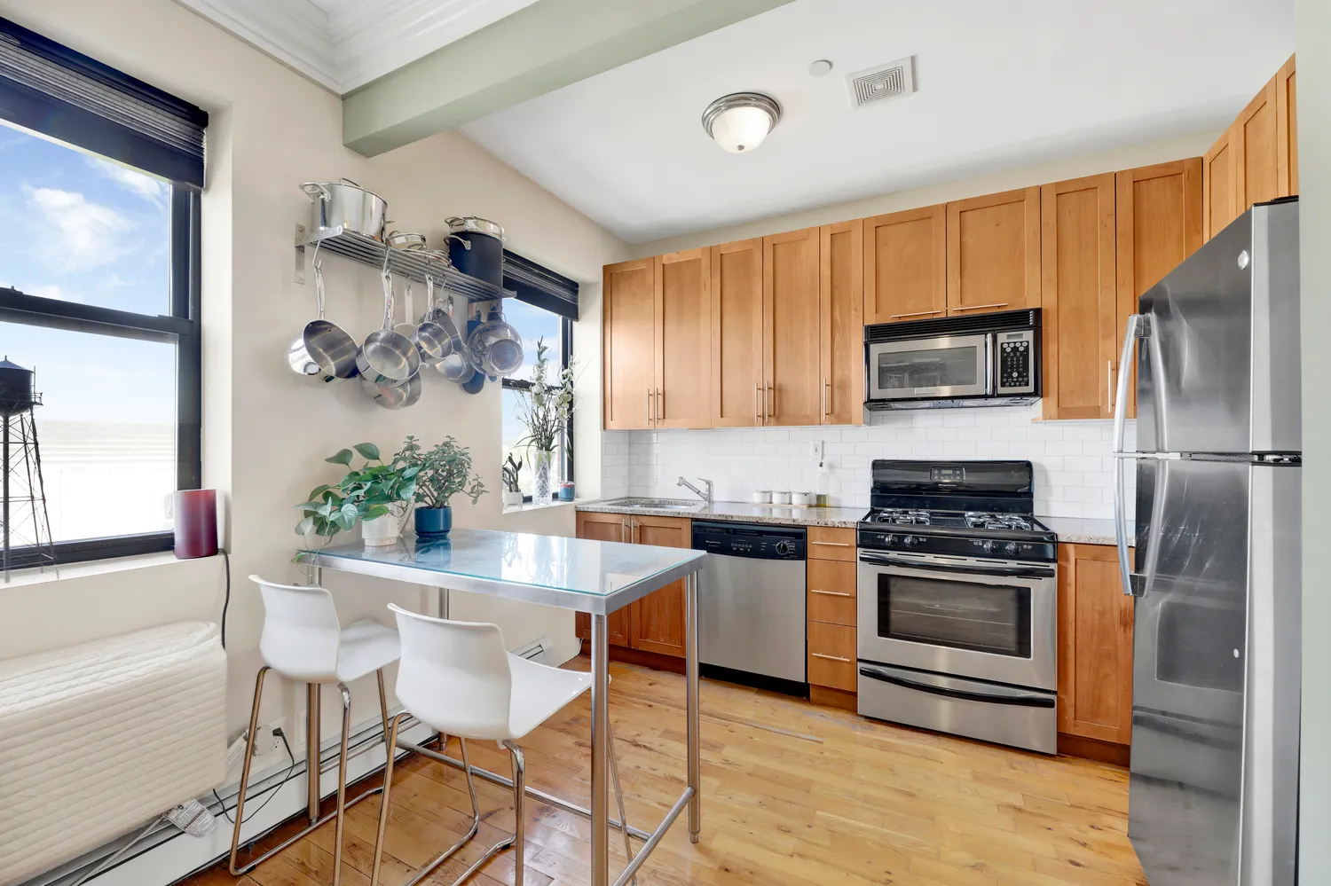 $4,500 | 36 Russell Street, Unit 22 | Greenpoint