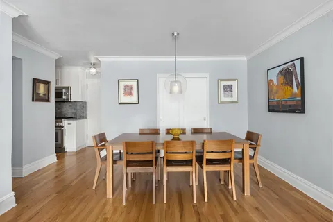 $1,800,000 | 101 West 12th Street, Unit 8N | West Village