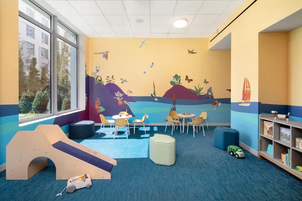 $6,350 | 30-77 Vernon Boulevard, Unit 610S | Astoria