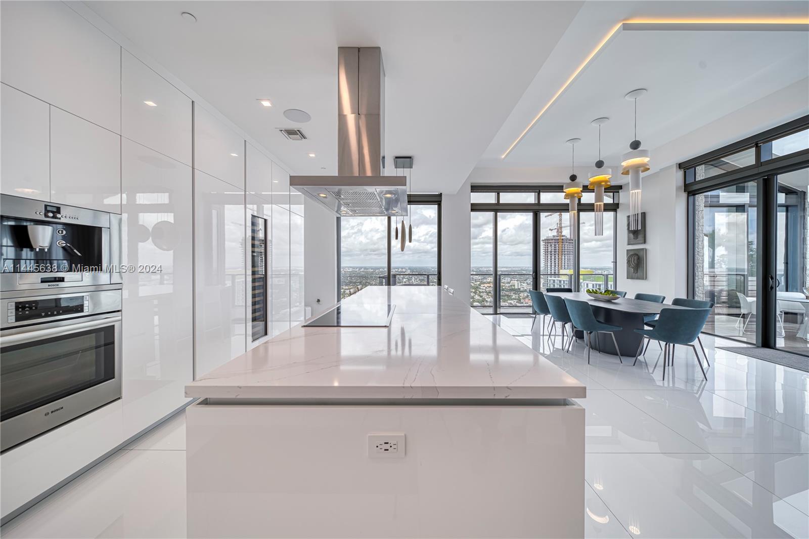 88 Southwest 7th Street, Unit PH4303 Miami, FL 33130 - Photo 22 of 97