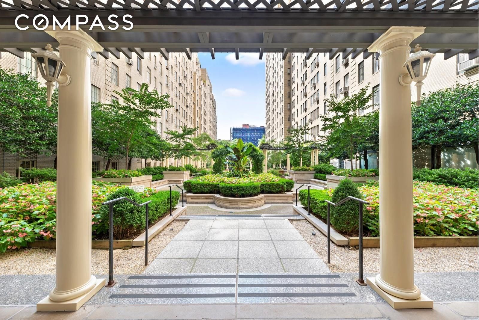 353 West 56th Street, Unit 11E Manhattan, NY 10019 - Photo 8 of 10