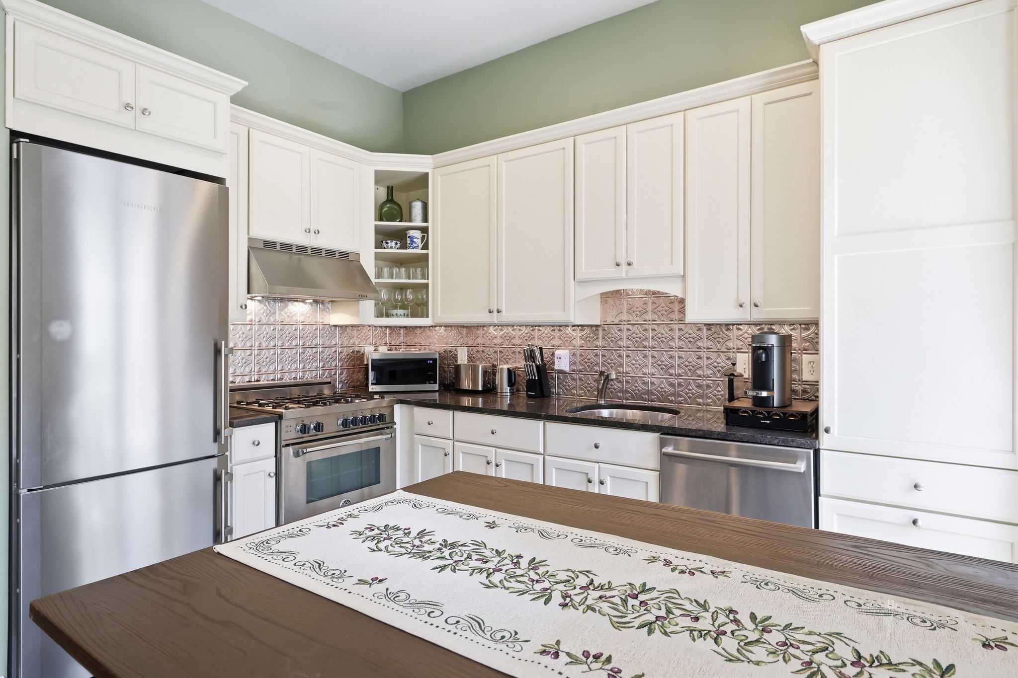 1863 Kalorama Road Northwest, Unit 2A Washington, DC 20009 - Photo 16 of 28 Gallery Image 16