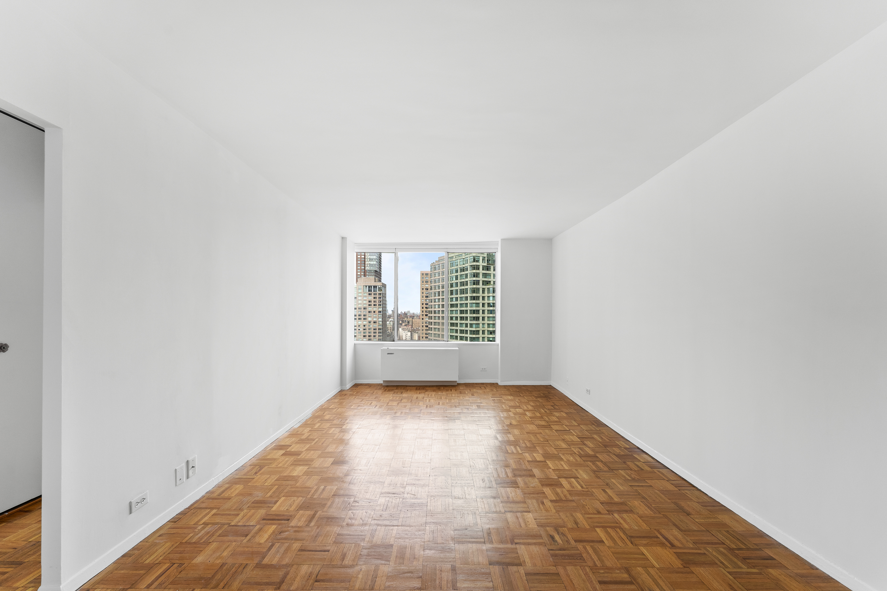 61 West 62nd Street, Unit 25A Manhattan, NY 10023 - Photo 4 of 8