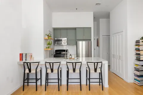 $1,625,000 | 118 Greenpoint Avenue, Unit 3D | Greenpoint