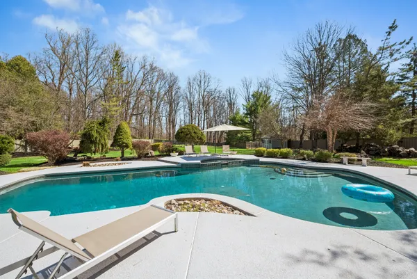 $1,795,000 | 5 Meadow Drive, Warren, NJ 07059