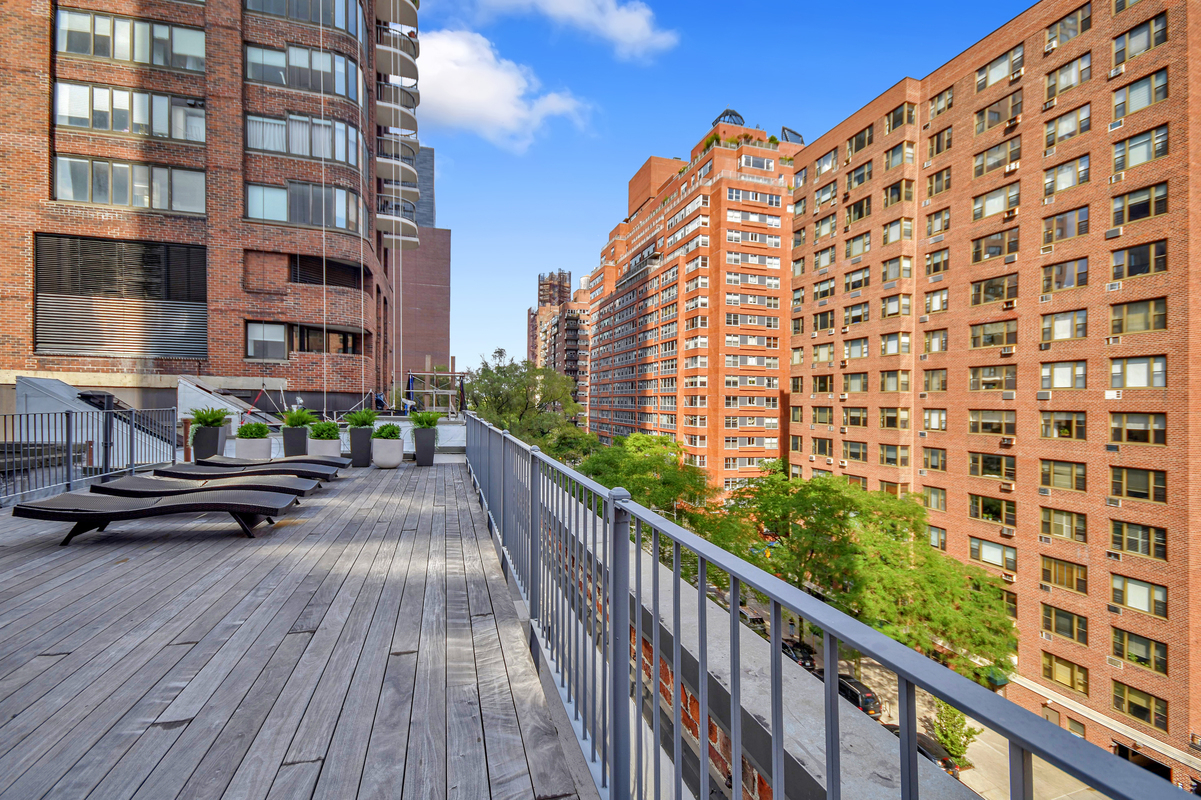 44 East End Avenue, Unit TH3 Manhattan, NY 10028 - Photo 18 of 24