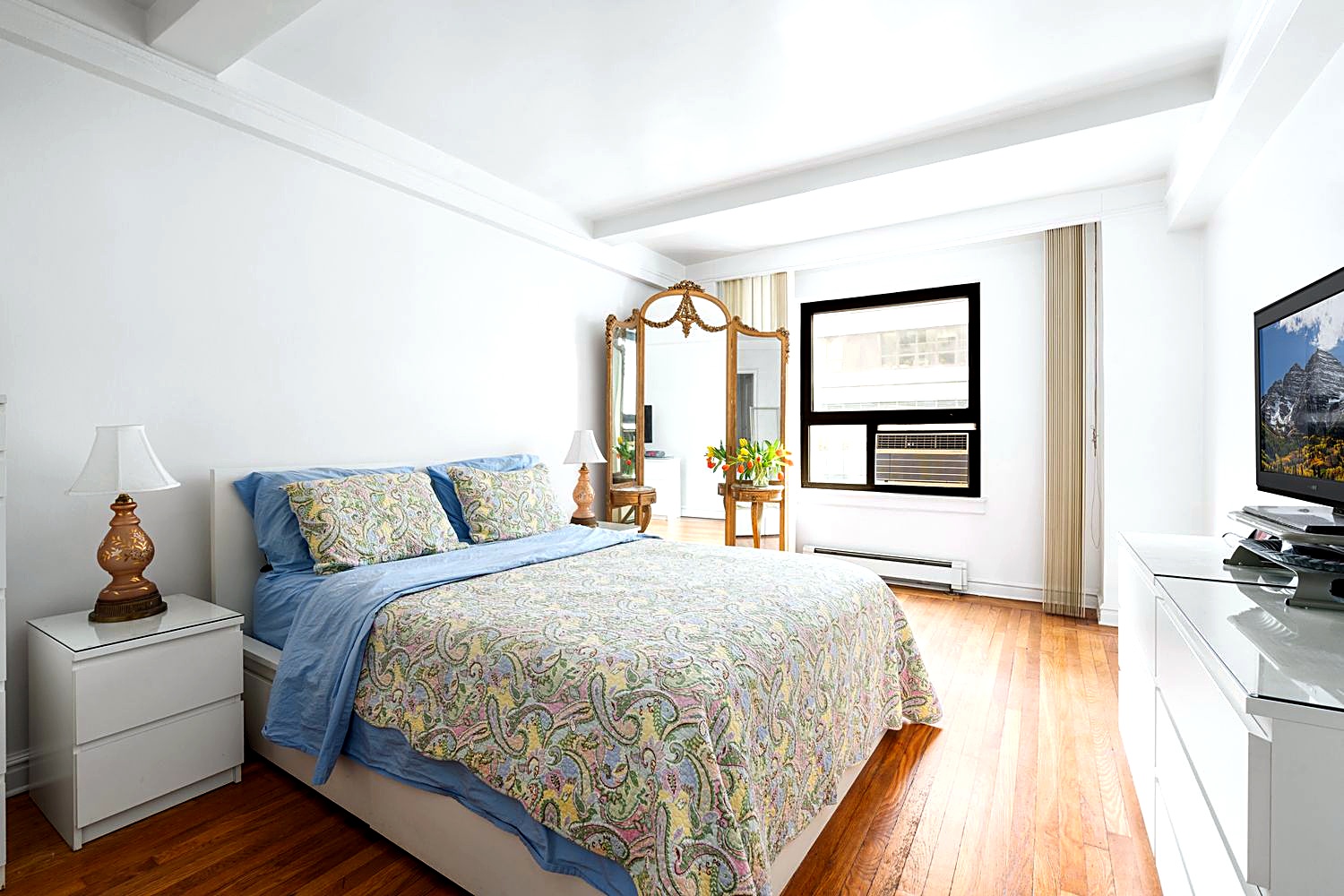 227 East 57th Street, Unit 3DEF Manhattan, NY 10022 - Photo 3 of 11
