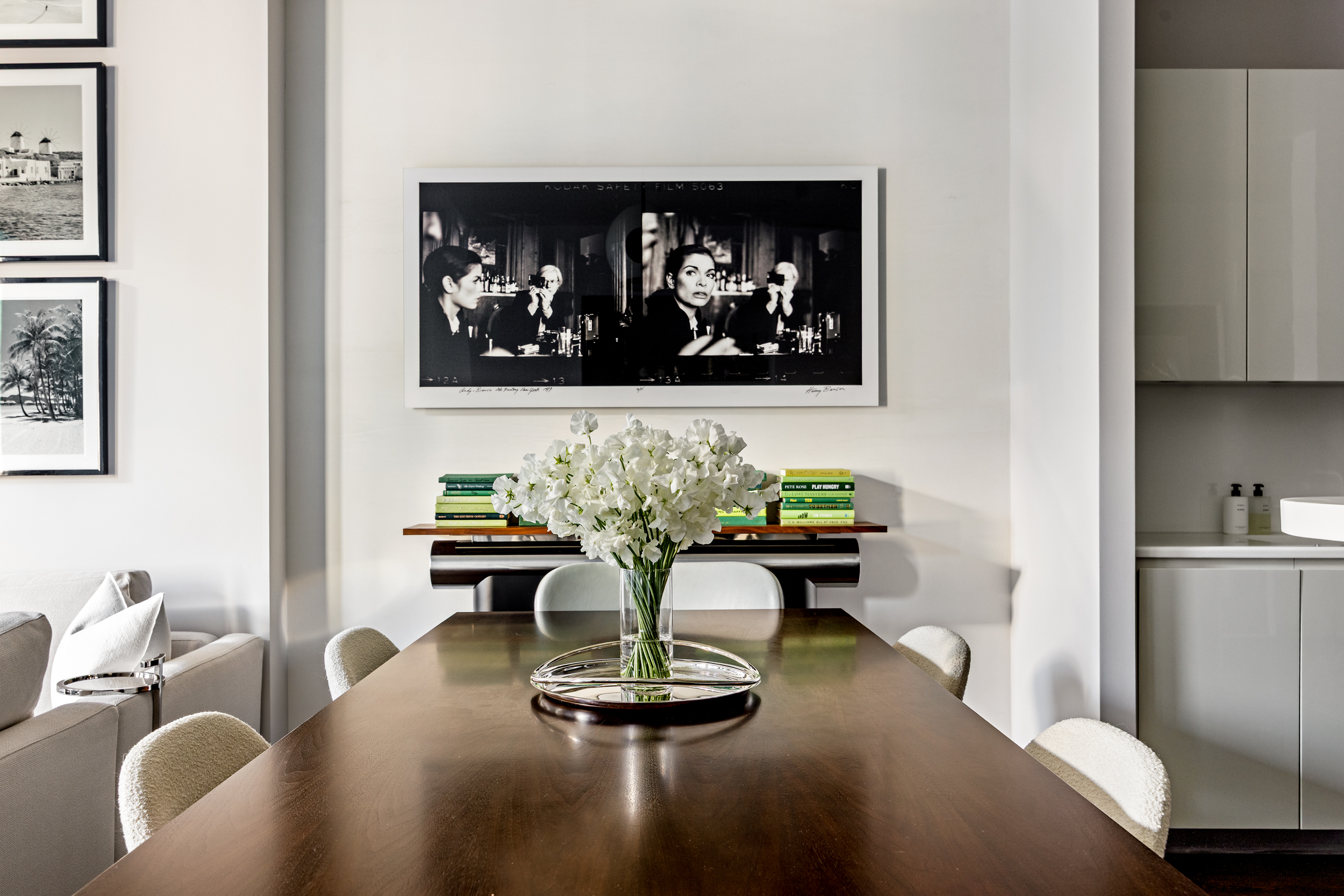 40 Bond Street, Unit 6D Manhattan, NY 10012 - Photo 5 of 23 a dining room with furniture