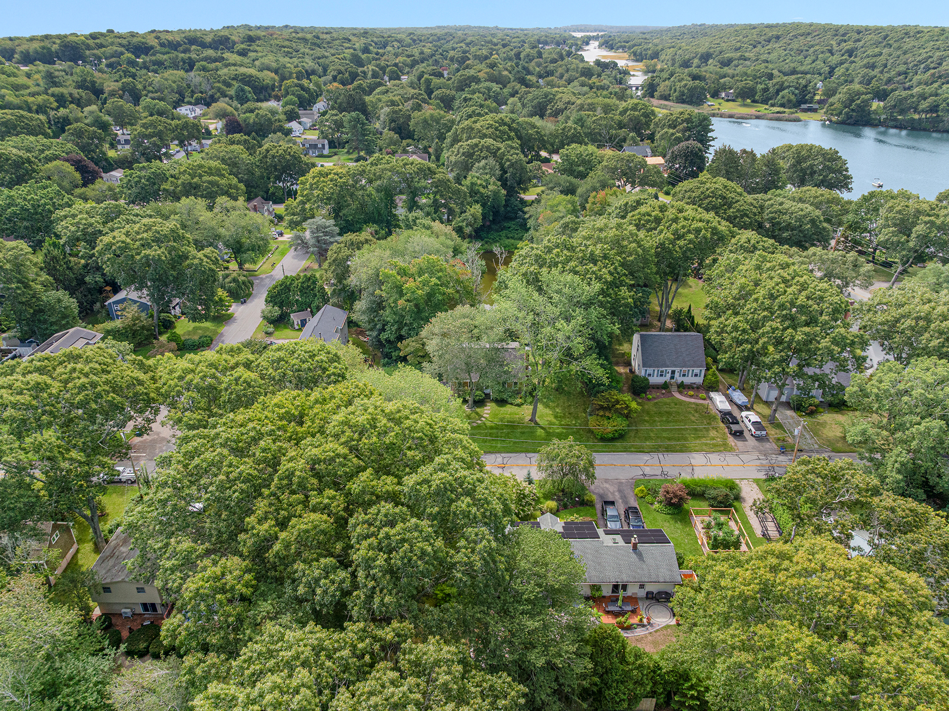 102 Edgewater Road Narragansett, RI 02882 - Photo 72 of 78 Gallery Image 72
