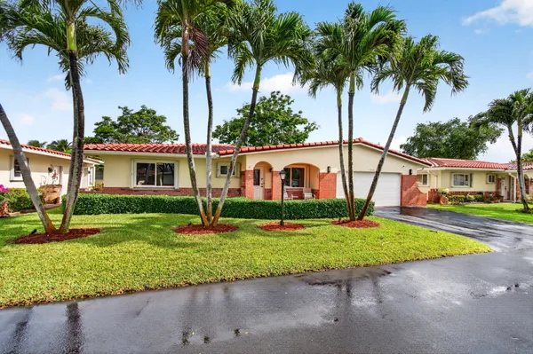 $400,000 | 1255 Northwest 44th Street, Deerfield Beach, FL 33064
