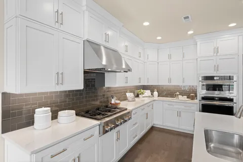 $1,350,000 | 3860 Meadow View Farm Road, Newtown Square, PA 19073