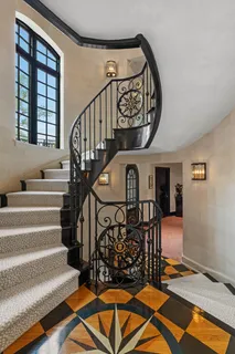 $7,495,000 | 26 Old Gulph Road, Gladwyne, PA 19035