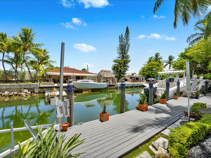 1150 North Biscayne Point Road Miami Beach, FL 33141 - Photo 25 of 65 Gallery Image 25