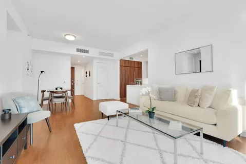 $1,395,000 | 360 East 89th Street, Unit 5C | Upper East Side