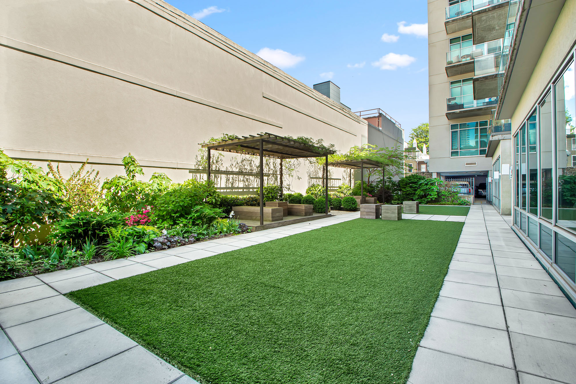 101 North 5th Street, Unit 5A Brooklyn, NY 11249 - Photo 22 of 26 a view of yard in front of a building