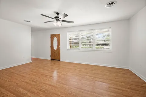 $319,990 | 1335 Highland Park Drive, Baton Rouge, LA 70808